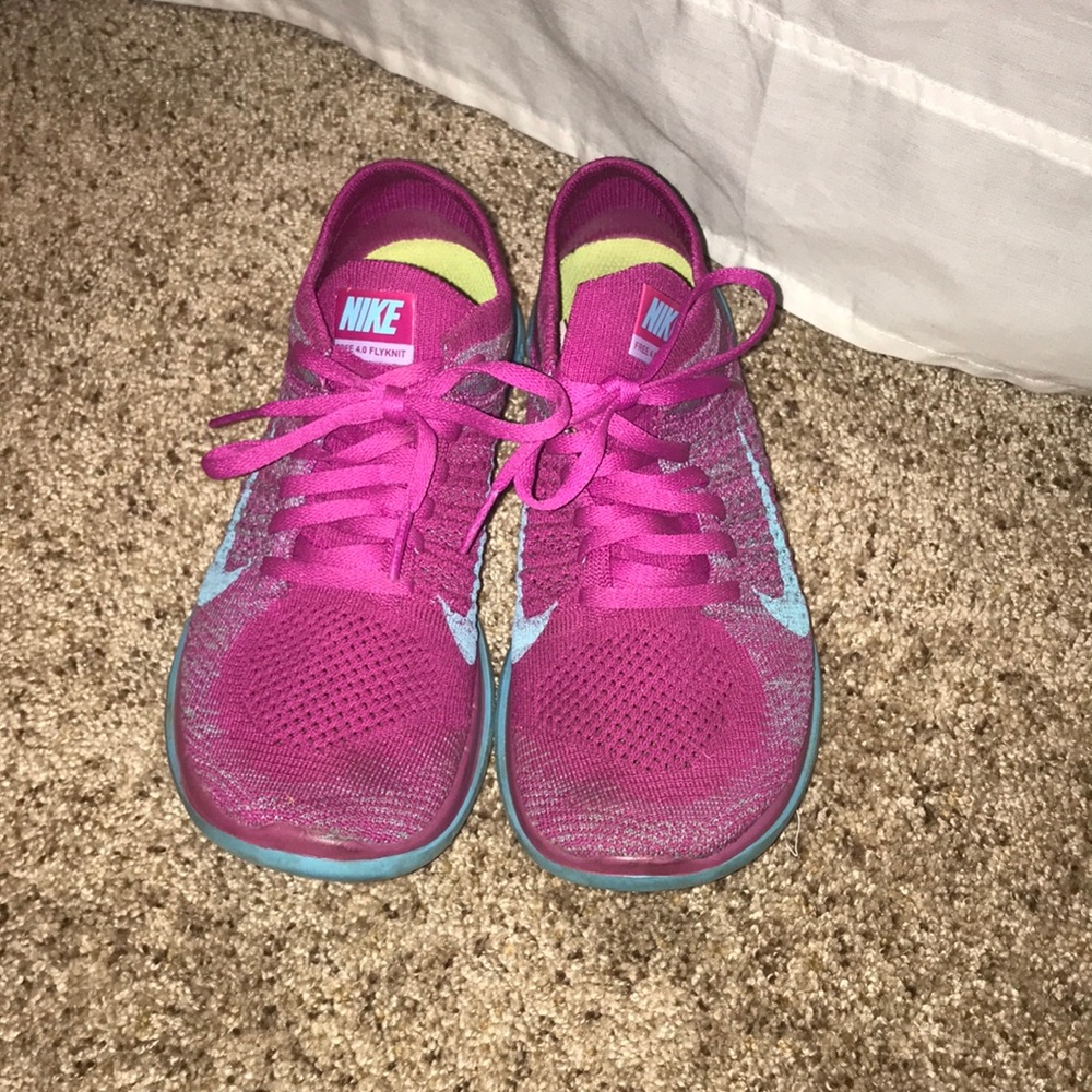 Nike Free 4.0 Flyknit Tennis Shoes